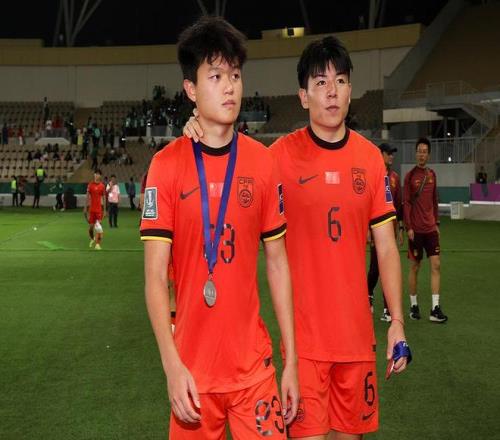 春雪绽放,习言道,雪花飘洒映,BBIN真人试玩,BBIN真人游戏平台,BBIN真人视讯,BBIN真人官网